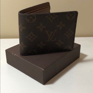 Louis Vuitton Wallet !UA!